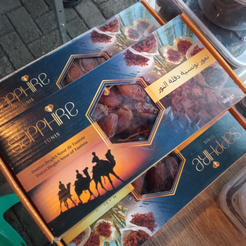 

Kurma Tunisia Tangkai