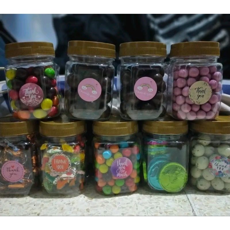 

STICKY,FRUITY,PILLOW candy3 sekat 250gram