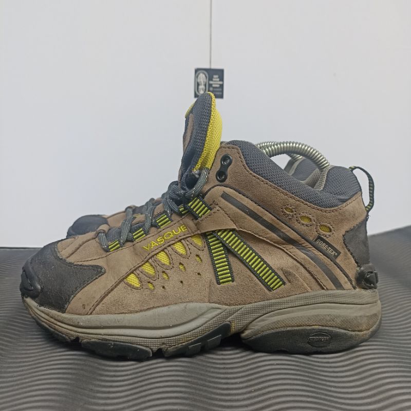 Sepatu Gunung Vasque Goretex Size 38.5/25CM Second Bekas