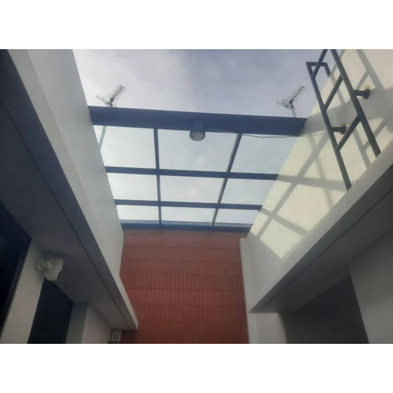 kanopi kaca besi holo