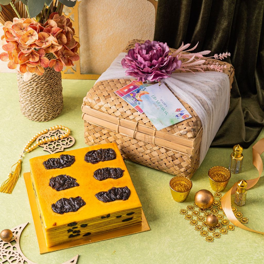

LAPIS LEGIT WIJSMAN PLUM | Idul Fitri Hampers | Lebaran Parcel | Eid Mubarak Corporate 2025