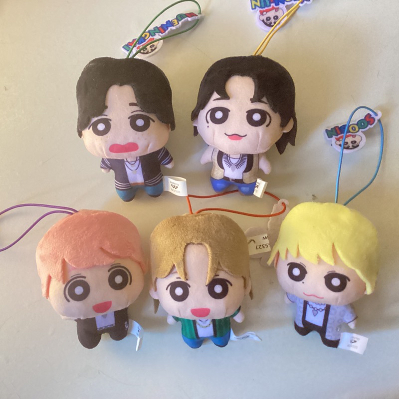 

OFFICIAL TXT X SHINCHAN 8cm DOLL - TOMMOROW X TOGETHER KEYRING BONEKA