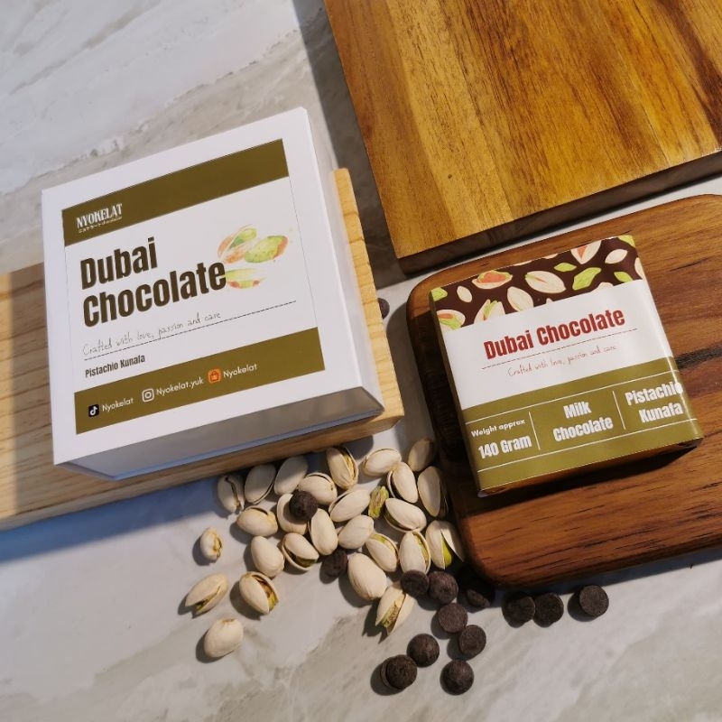 

Nyokelat Cokelat Dubai Mini varian Milk pistachio Kunafa