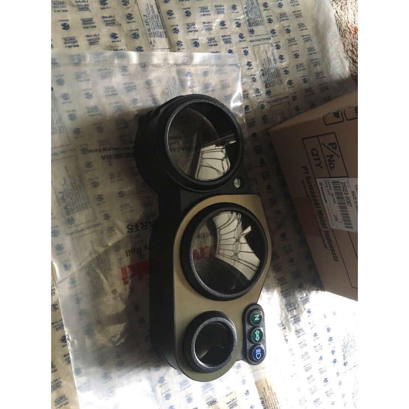 COVER SPEEDOMETER ATAS NINJA 150rr New COVER SPEDOMETER UPP NINJA RR NEW 25023-0087