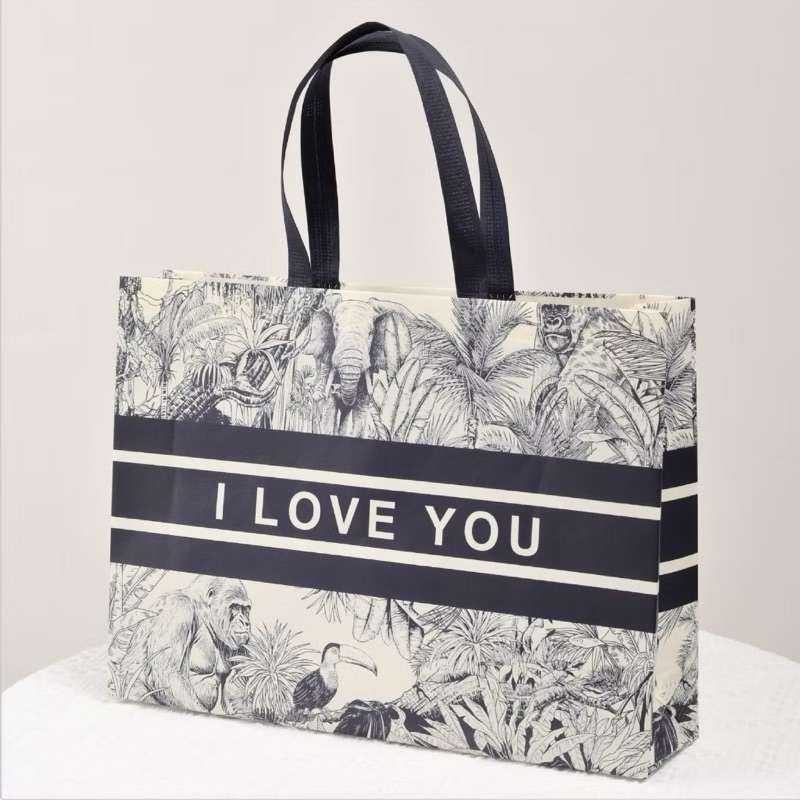 

Tas Spunbond Goodie Bag Motif Kekinian Model Kotak Box Kantong Souvenir Ulang Tahun Serbaguna