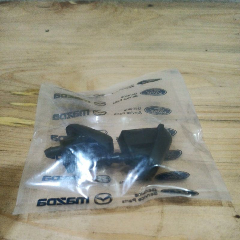 WIPER NOZZLE AIR DEPAN FORDFOCUS MK2 MK3 TAHUN 2005-2012

FORD FIESTA TAHUN 2001-2008