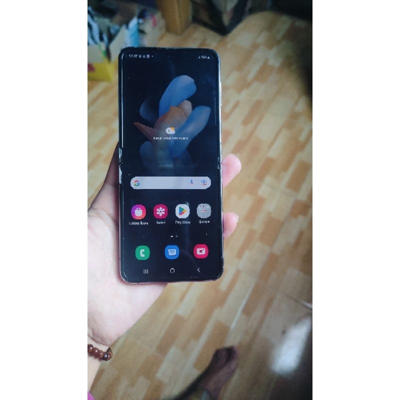 Samsung z4 flip minus di lipat mati