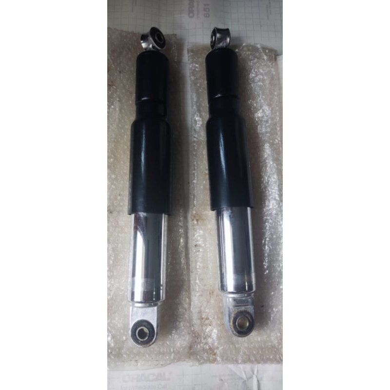 Shock belakang Suzuki Tornado