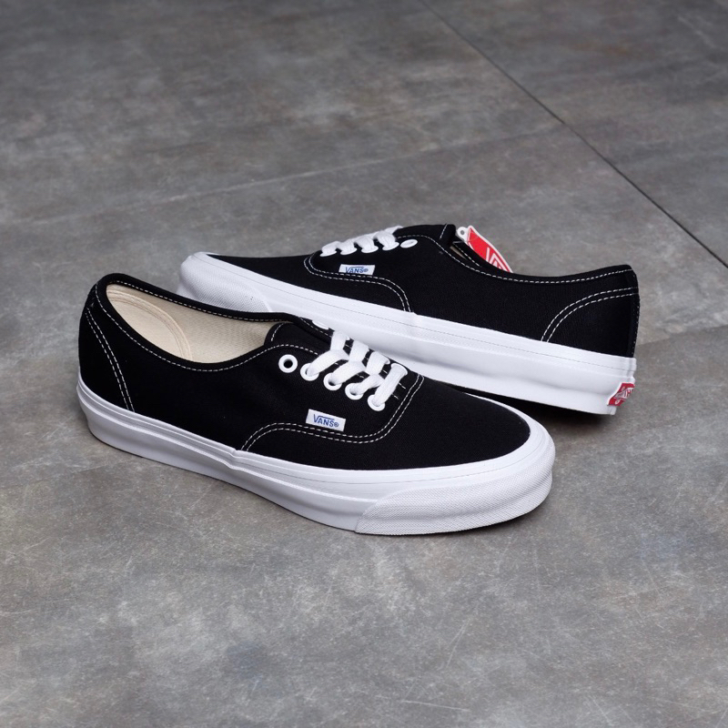 VAULT OG AUTHENTIC LX BLACK/WHITE