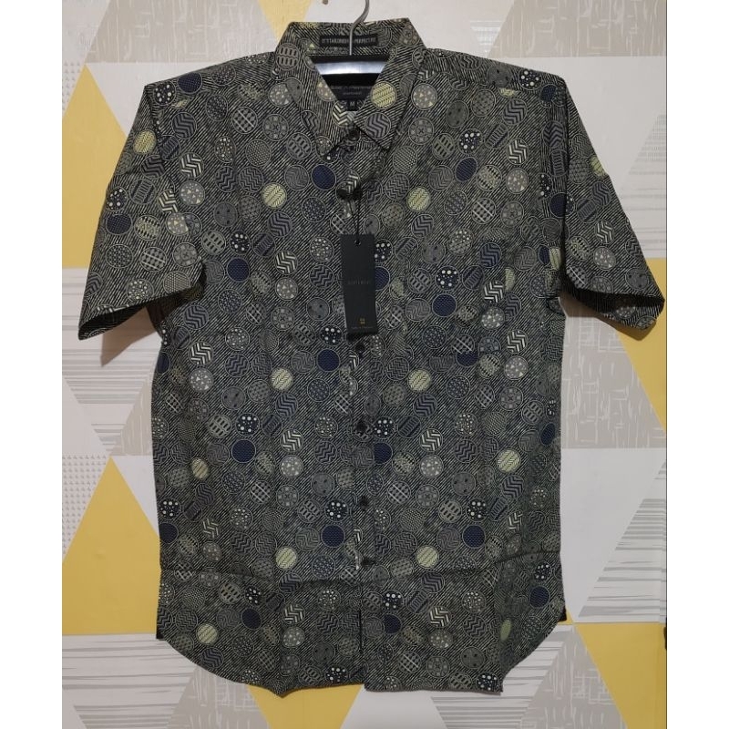 kemeja Batik pria SALT n PEPPER size M  (Ld 110cm)