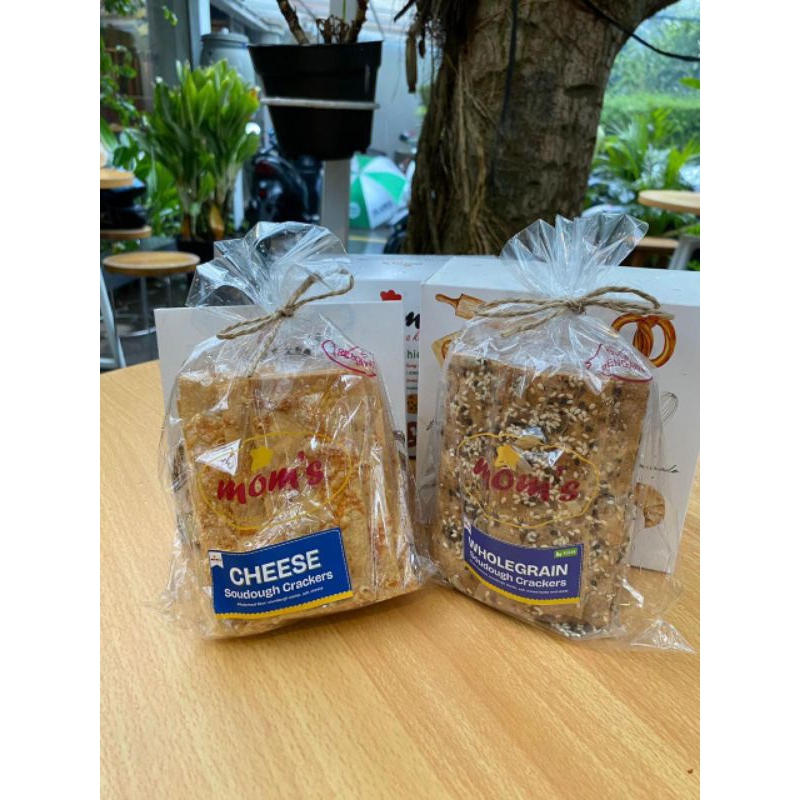 

Crackers Wholegrain Pouch Mom's Bakery