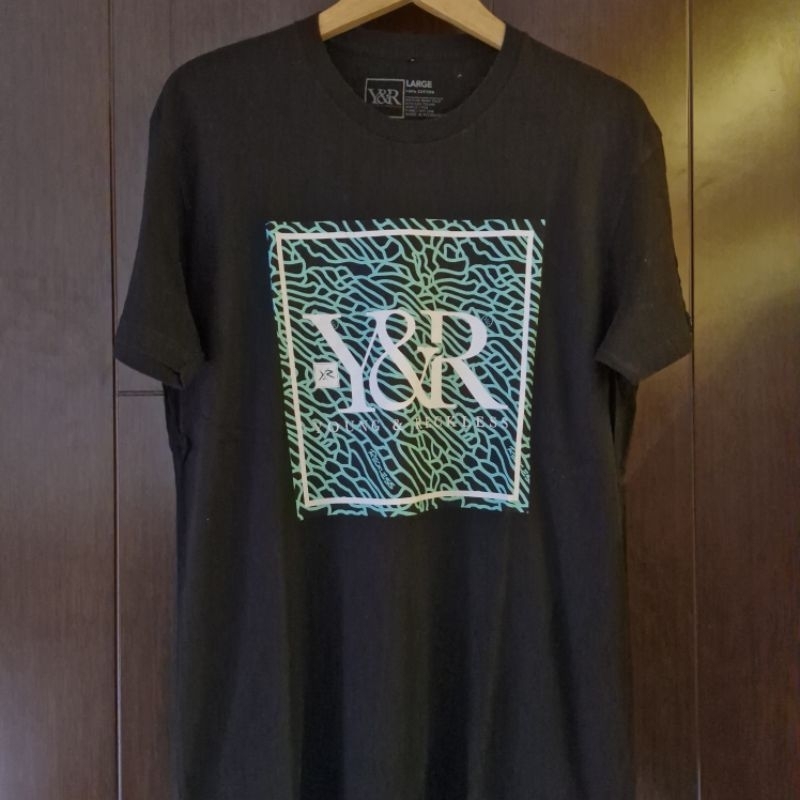 Young & Reckless Tshirt T-Shirt Baju Tee Kaos Vintage Vtg
