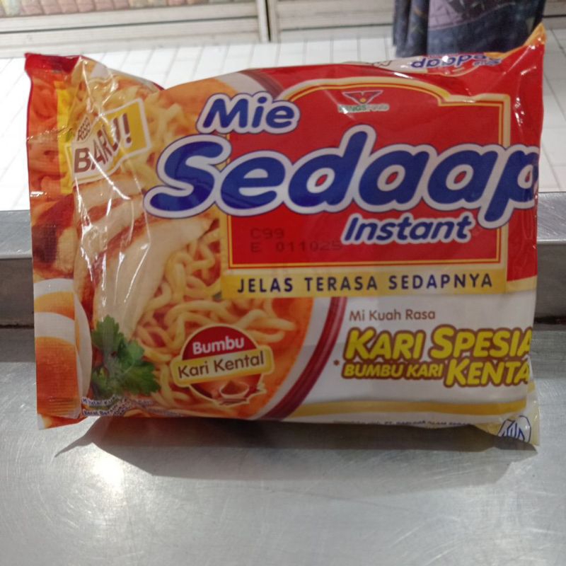 

Mie sedaap instan rasa kari spesial 76g/pcs