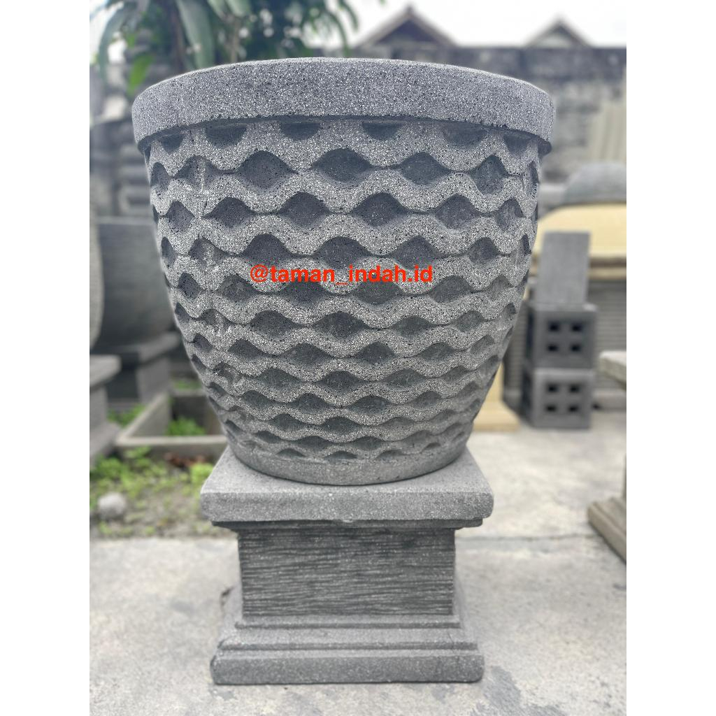 Pot Bunga Taman Motif Gelombang  – Batu Cetak  (Free Ongkir Se-JABODETABEK)