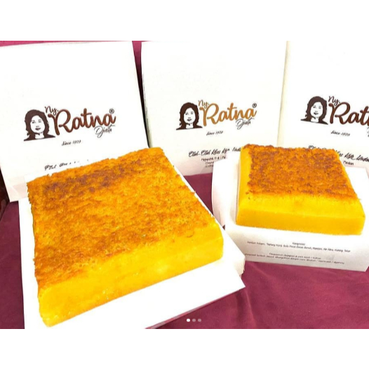 

Bika Ambon Ratna ukuran sedang 15 x 15 oleh oleh legendaris medan