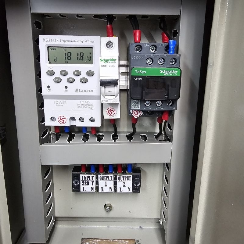 panel timer lampu digial timer larkin/panel timer digital larkin