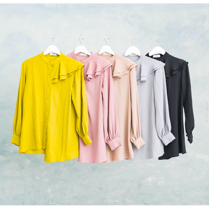 Clara Blouse Wearing Klamby