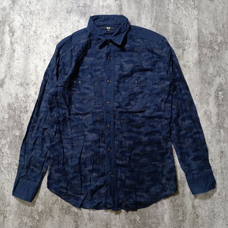 Uniqlo Camo Flannel Kemeja Shirt