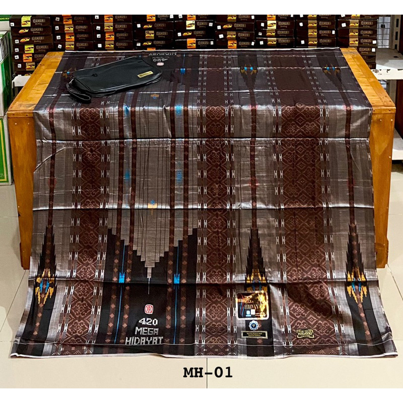 SARUNG TENUN SUTRA MEGA HIDAYAT 420 /2 SARUNG SULTAN