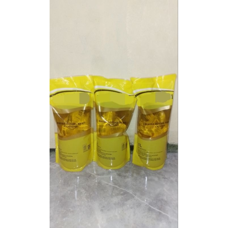 

PROMO MINYAK GORENG SAWIT 3PCS ISI 1L TERMURAH
