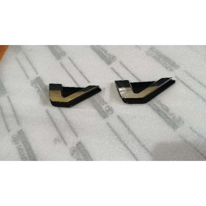 Emblem Venturer original