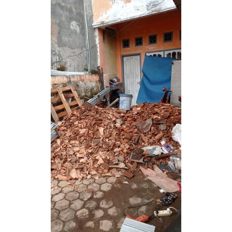 pecahan genteng cocok untuk alas tanaman pot