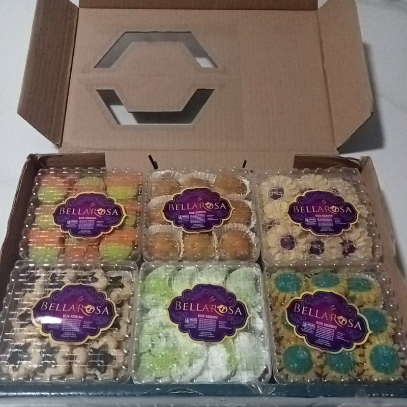 

PROMO PAKET LEBARAN KUE BELLAROSA PLATINUM ISI 6 TOPLES