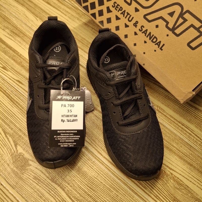 Sepatu pro att ukuran tanggung pa 700