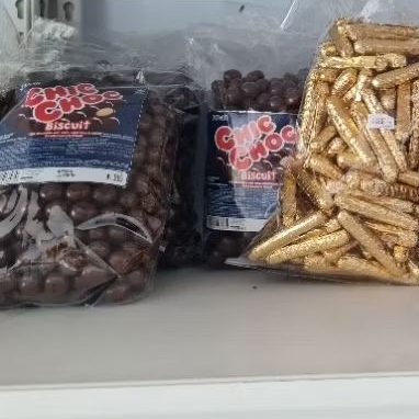 

CHICCHOC Kiloan by lisuce