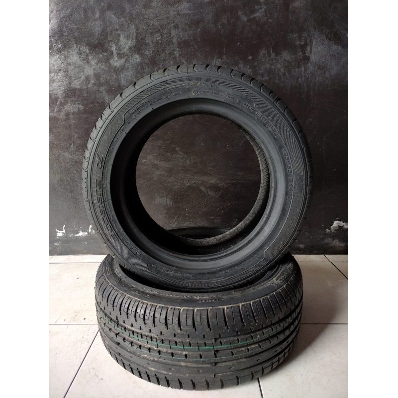 Ban Accelera v 185/55 R14