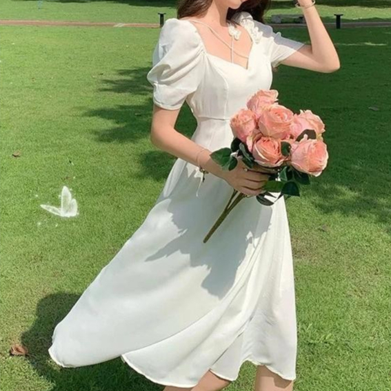 baju midi dress terbaru 2025 dress kondangan dress putih wanita vintage korean style Elegant princes