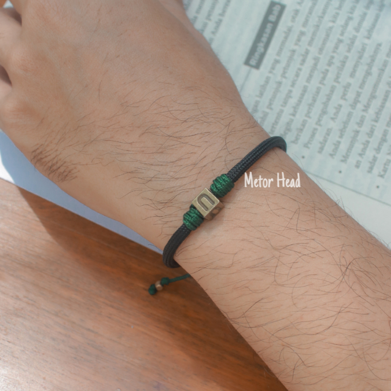 INITIAL BOLD (miXblack) - Gelang Inisial Gelang Tali Simpel Gelang Huruf Gelang Nama Gelang Unisex P