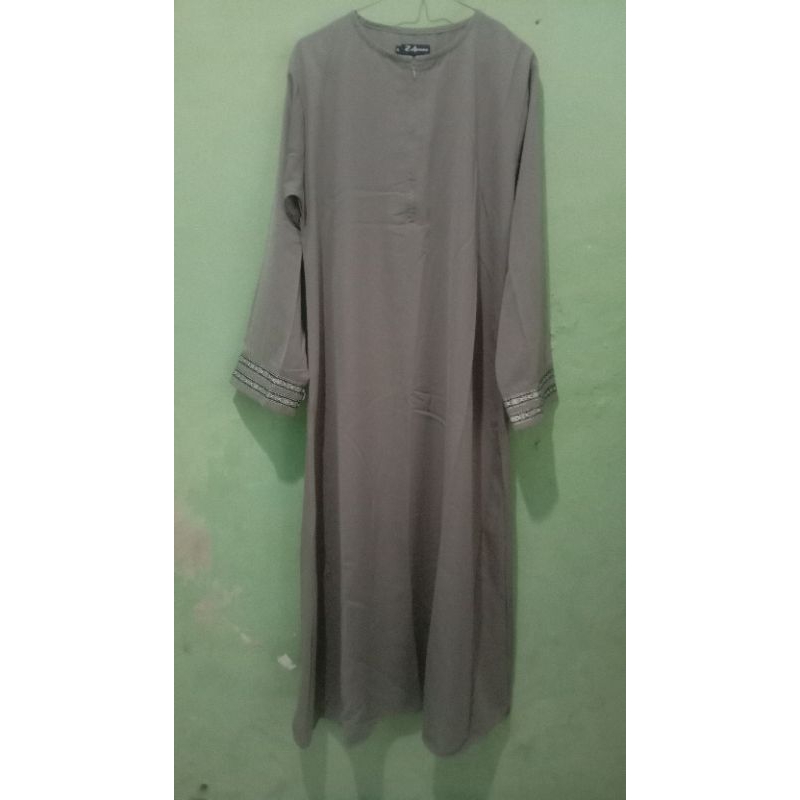 Preloved Abaya Warna Abu-Abu