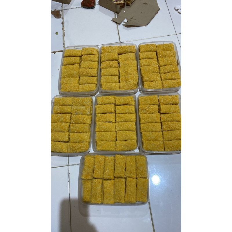 

Risol Coklat lumer isi 10pcs (vakum)