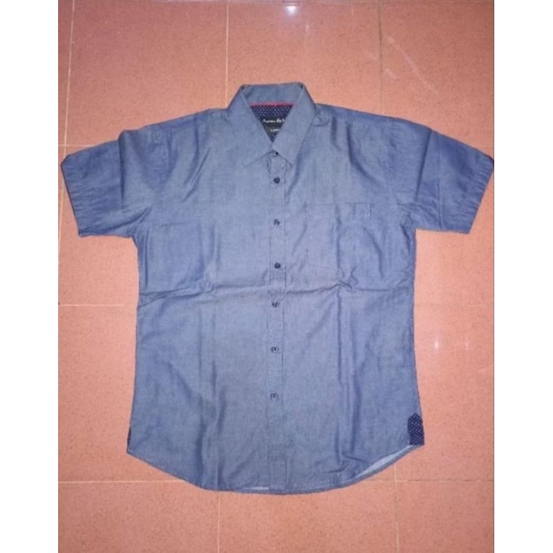 Kemeja Aaron Gale