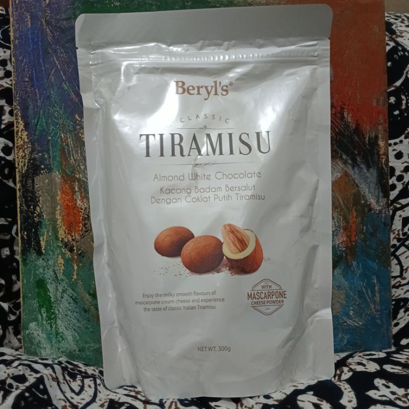 

Ay00! Beryls 300gr Almond Coated Tiramisu Mascarpone Cream Cheese Chocolate Milk Dark White Beryl's
