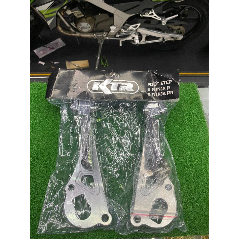 Foot step belakang / Pijakan kaki Ninja R/SS