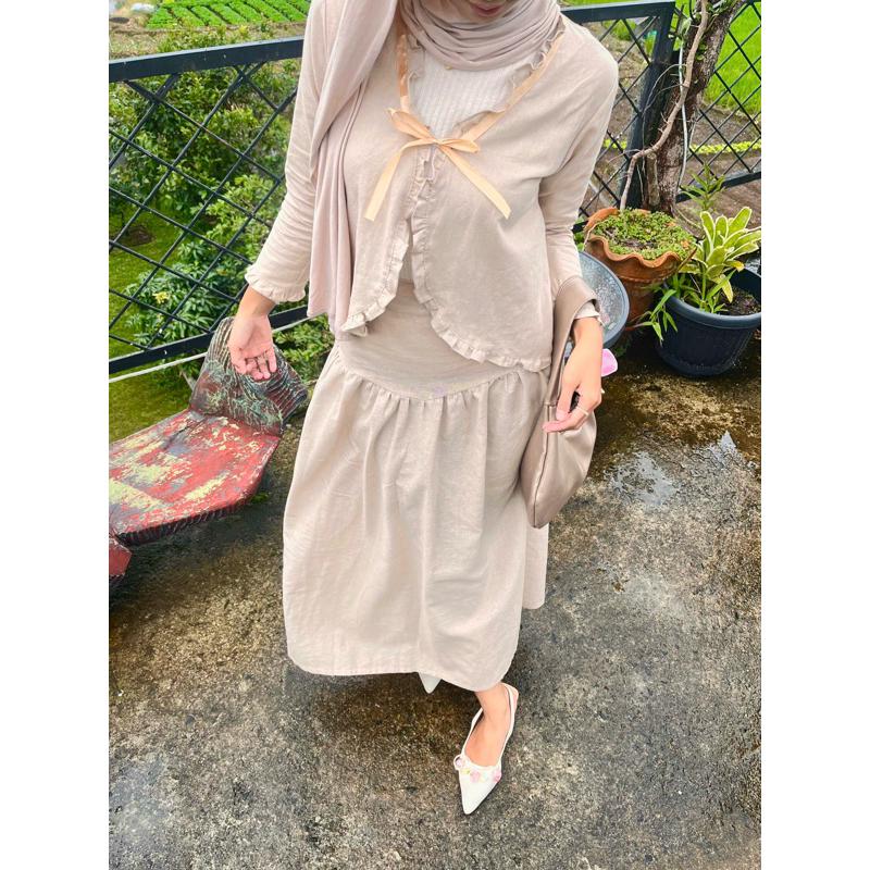 LEORA SET - itsyourdailys Cardigan aesthetic korea Leora Long Skirt Rok Midi Cardigan Crop cantik