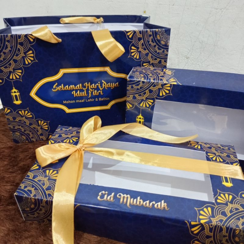 

Kotak Kue Idul Fitri Transparan Mika Softbox Pita Lebaran Hampers