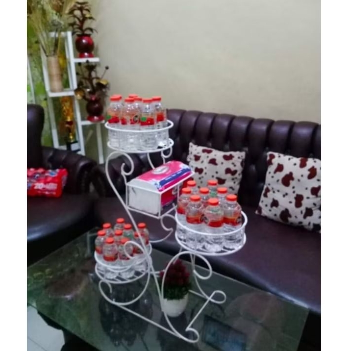 rak minuman aqua lebaran