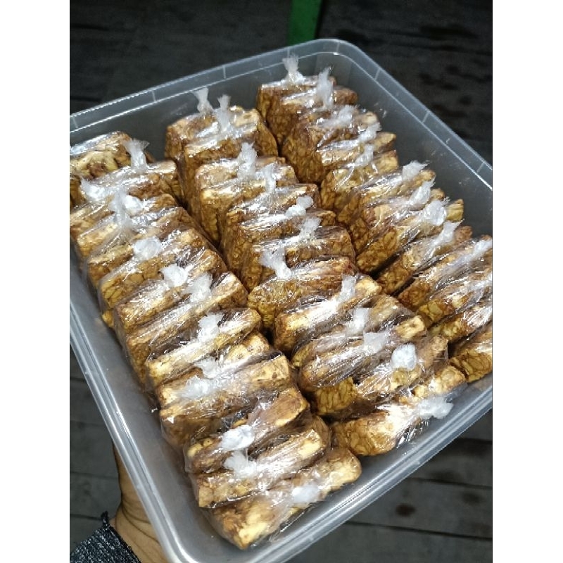 

Tempe kripik nasi gandul khas Pati paket 1 box isi 42pcs