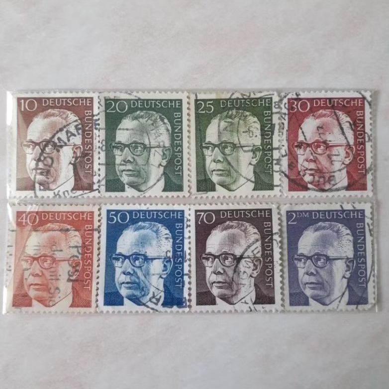 

Perangko Jerman Federal President Dr. Gustav Heinemann Tahun 1970-1971 set 8pcs