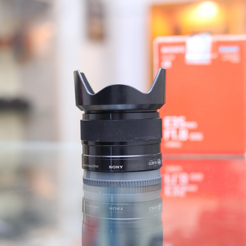 SONY E 35mm F1.8 OSS - Lensa Fix Sony 35mm