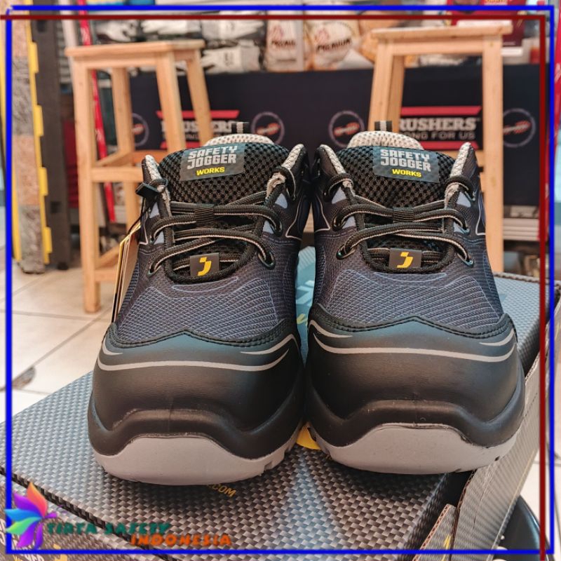 Sepatu Safety Jogger Cador S1P Original