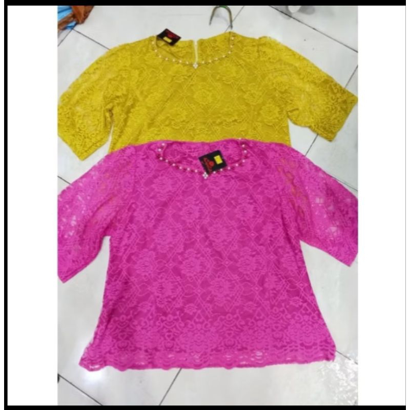 BAJU BROKAT KANCING DEPAN DAN SLETING BELAKANG LEHER KOTAK DAN BULAT BAHAN FULL BROKAT HALUS LENGAN 