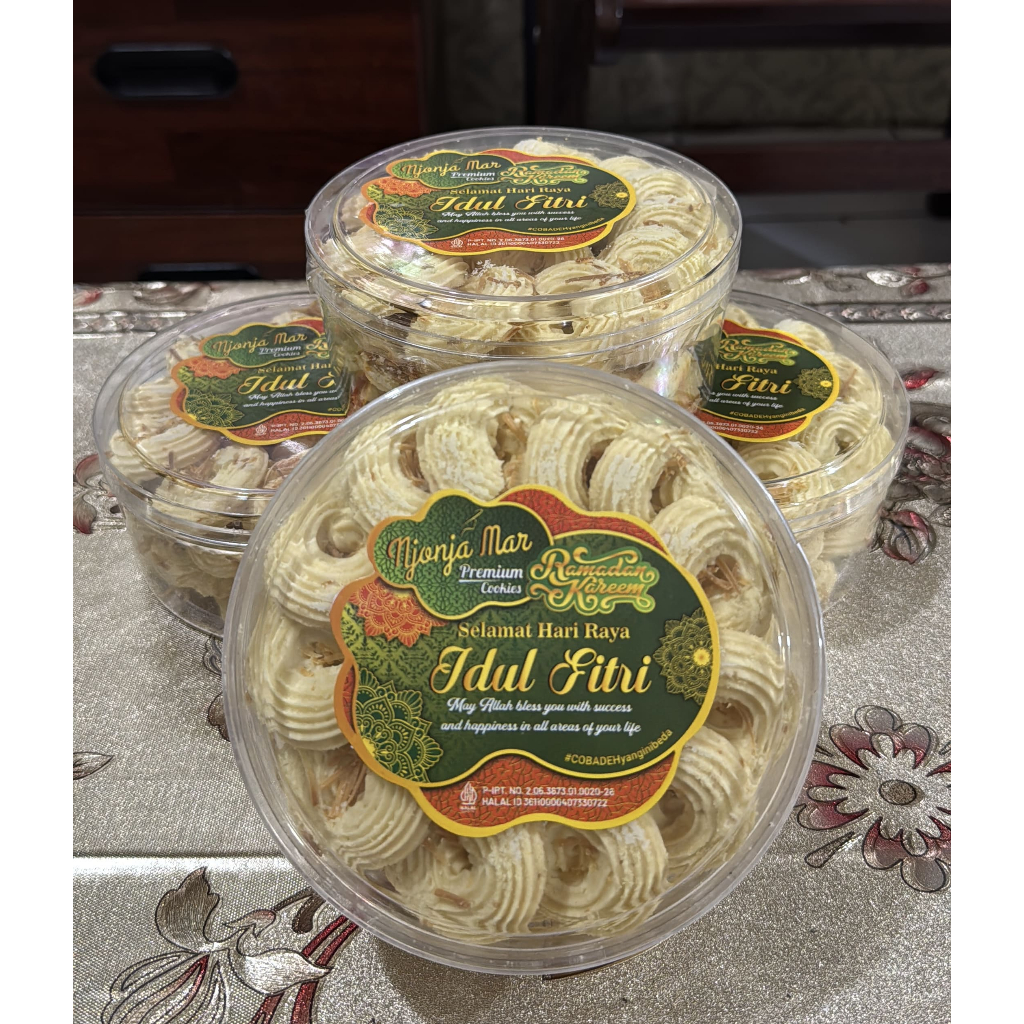 

Njonja Mar - Kue Sagu Keju Premium - Halal 100% Kue Kering Lebaran Premium Series Hampers