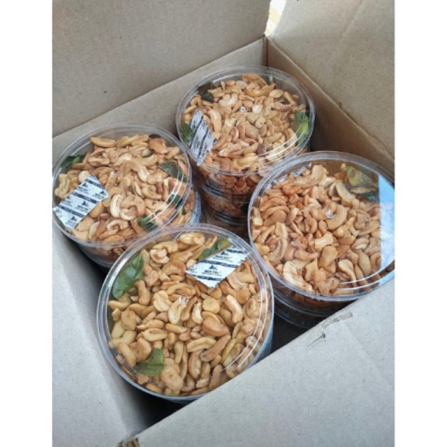 

KACANG METE MATANG BELAH KEMASAN toples250grm!!! premium