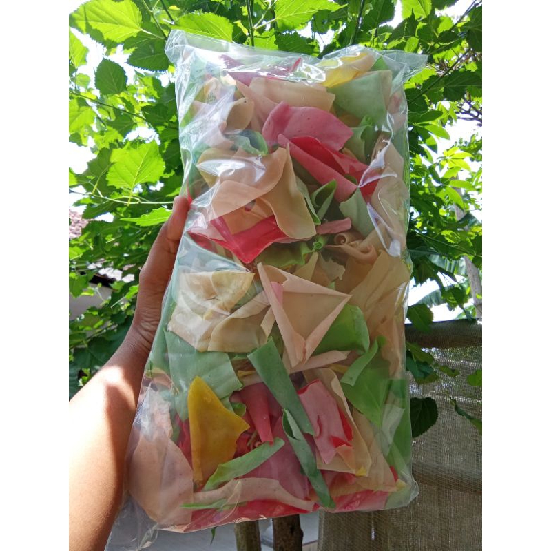 

kerupuk pelangi renyah dan gurih beli 2 gratis 1