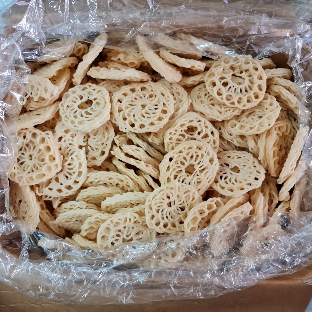 

[Cuci Gudang] Kerupuk Mamang Bawang 300gr Mawar Putih / Krupuk Mentah Bawang / Krupuk Murah Kiloan