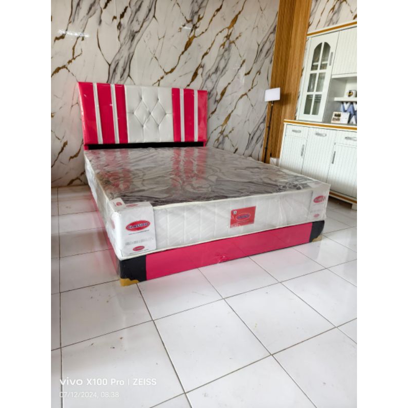 Divan+kasur springbed ukuran 180x200x30cm